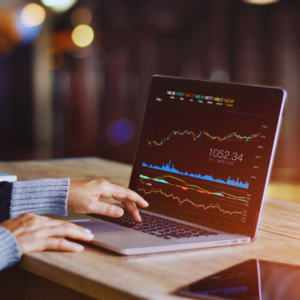 Read more about the article Investing in Blockchain: Strategies for Long-Term Success